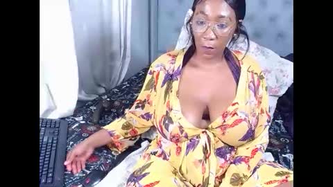sexycoockiexx online show from May 19, 4:58 pm