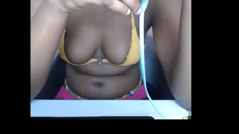 Snapshot of sexydebabe chatting on September 9, 9:25 pm sexydebabe online show from September 9, 9:25 pm