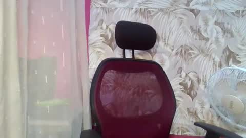 sexydoll32 online show from April 29, 5:32 am