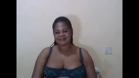 Snapshot of sexydove2 chatting on March 12, 3:24 am EMILY online show from March 12, 3:24 am