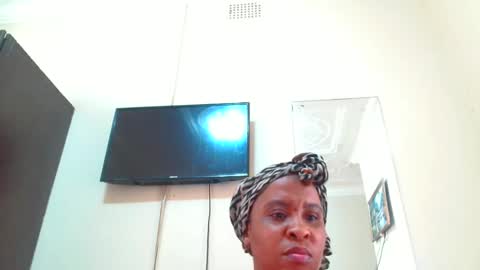 sexyebonylove89 online show from April 8, 11:56 am