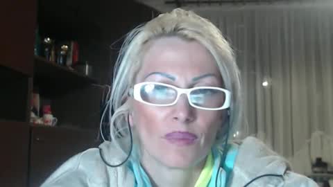 ENI pvt moan your name  WHEN I M NOT online you tell me in SNAPCHAT deal yes add me...  FREE TWITTER magiconline101...... online show from September 27, 11:45 pm