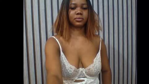 sexyeye368293 online show from November 23, 10:39 am