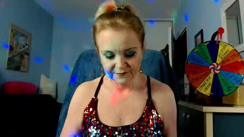 Jenny online show from November 12, 9:24 pm