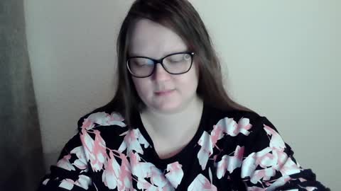 Snapshot of sexykitty_2 chatting on January 3, 12:22 am Kate online show from January 3, 12:22 am
