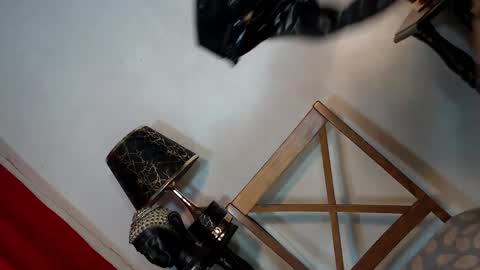 Queen Sofia online show from March 6, 2:30 am