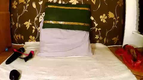 Squirty Maya Gold online show from October 10, 4:12 pm