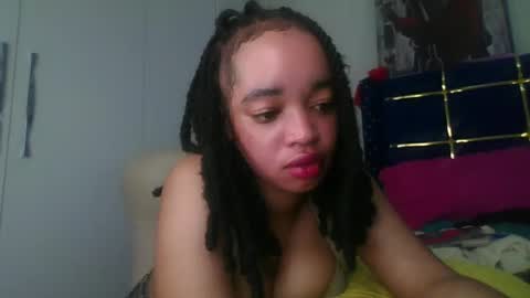 mel online show from April 15, 2:56 am