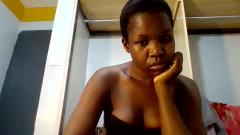 Snapshot of sexymelanin001 chatting on October 1, 7:41 pm sexymelanin001 online show from October 1, 7:41 pm