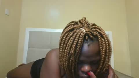 nina online show from September 14, 11:30 am