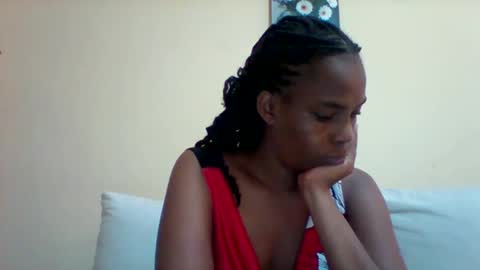 Snapshot of sexyqueen3457132 chatting on January 27, 9:55 am DOVY ACHIENG online show from January 27, 9:55 am
