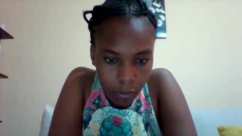 Snapshot of sexyqueen3457132 chatting on January 23, 9:18 am DOVY ACHIENG online show from January 23, 9:18 am