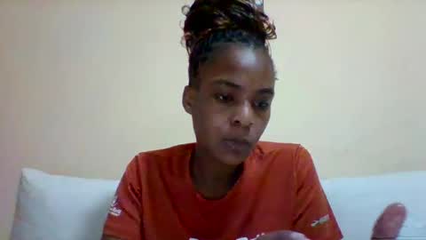 Snapshot of sexyqueen3457132 chatting on February 25, 6:55 pm DOVY ACHIENG online show from February 25, 6:55 pm