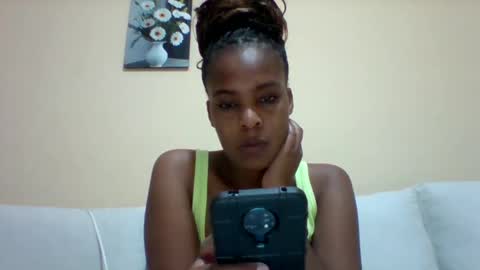 Snapshot of sexyqueen3457132 chatting on February 21, 7:32 pm DOVY ACHIENG online show from February 21, 7:32 pm
