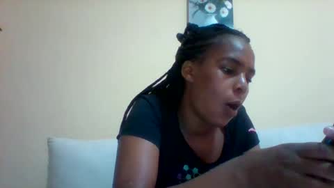 Snapshot of sexyqueen3457132 chatting on February 6, 12:04 pm DOVY ACHIENG online show from February 6, 12:04 pm