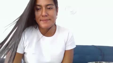 sexyskin8_xxx online show from January 23, 8:56 pm