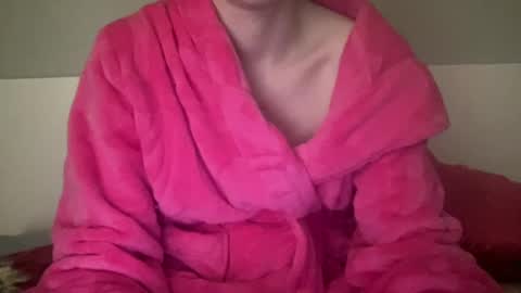 Snapshot of sexyskylar2016 chatting on January 5, 3:22 am Sexy Skylar online show from January 5, 3:22 am