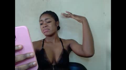 Snapshot of sexyxbunnyxx chatting on September 16, 8:22 am Blue online show from September 16, 8:22 am