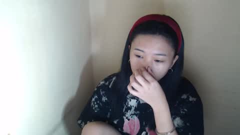 sexyymiya online show from March 19, 6:40 am