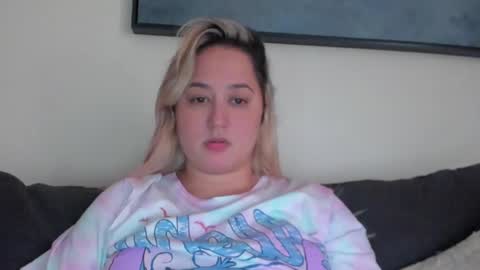 Snapshot of shaddaysmith chatting on February 10, 10:51 pm Shaday online show from February 10, 10:51 pm