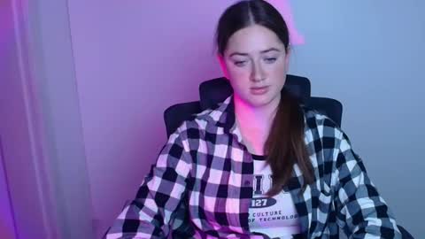 Snapshot of shadowkate chatting on October 29, 1:26 pm Kate online show from October 29, 1:26 pm