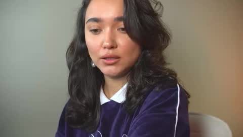 Lily  online show from December 17, 10:19 am