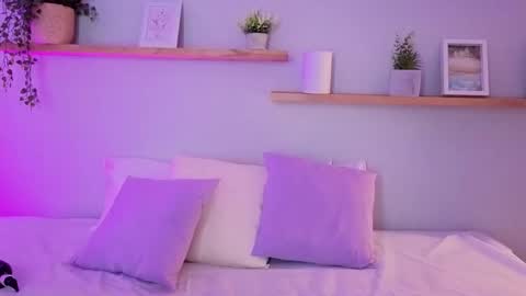 Shaina online show from February 28, 3:28 am