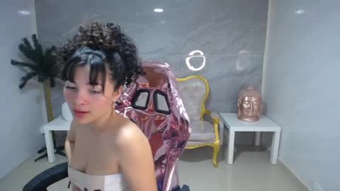 Shalon  online show from February 5, 11:06 pm