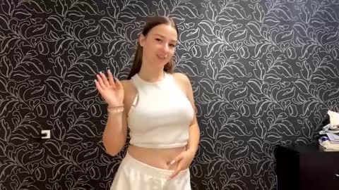 Iris online show from September 23, 8:18 pm