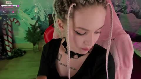 Snapshot of shameles_pussy chatting on December 21, 2:26 pm shameles_pussy online show from December 21, 2:26 pm