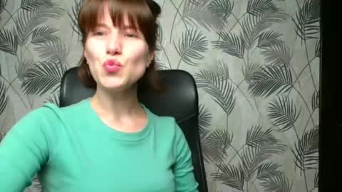 Shannen online show from September 28, 5:07 pm