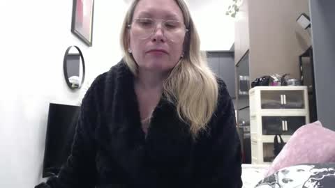 Shannon07 online show from September 17, 3:37 am