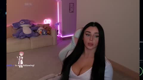 Shanmais online show from October 15, 9:39 pm