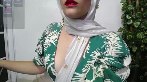 Snapshot of shantalakrisha chatting on February 19, 11:38 am Shantala online show from February 19, 11:38 am