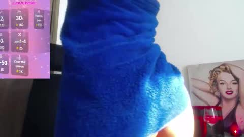 Shantal  online show from December 4, 1:42 pm