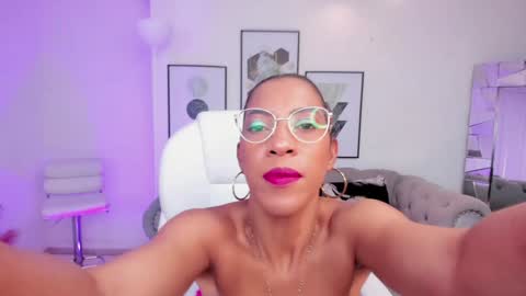 Snapshot of shantall_wills chatting on January 25, 8:00 pm Shantall wills online show from January 25, 8:00 pm