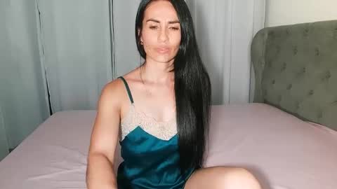 Snapshot of shantalxxx67 chatting on March 8, 2:21 am shantal online show from March 8, 2:21 am