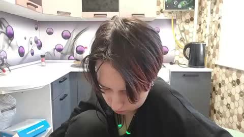 Sara online show from June 10, 5:11 pm