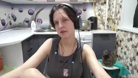 Sara online show from July 3, 6:25 pm