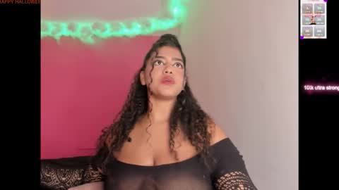 Sharlot online show from November 2, 1:03 pm