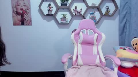 Sharon online show from January 18, 1:13 am