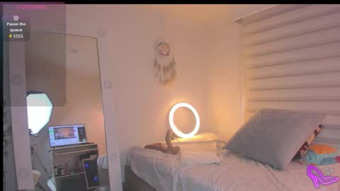 Sharon online show from March 20, 2:44 pm