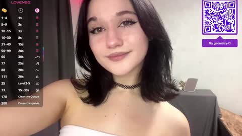 May online show from October 28, 1:28 pm