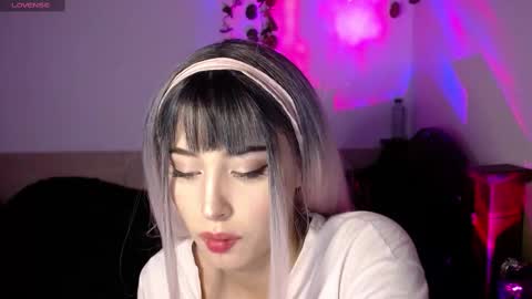 Shayla 3 online show from September 19, 4:11 am