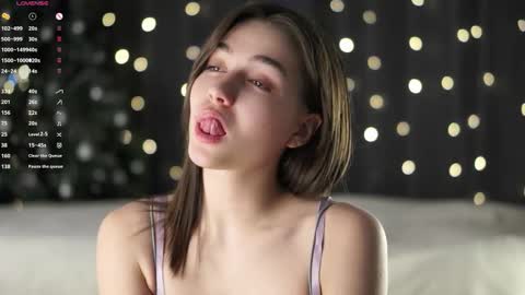 Tessa online show from January 8, 3:32 am