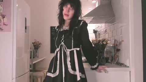 Chiara online show from December 9, 11:45 pm