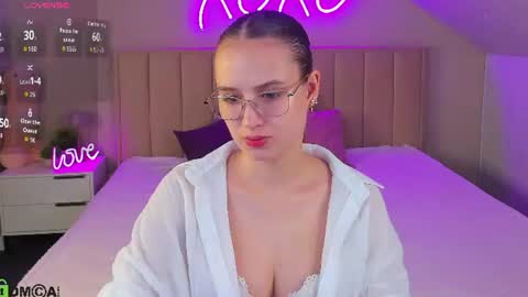 Amely online show from June 15, 10:15 am