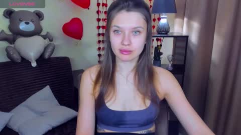 Alexis online show from February 18, 8:24 am