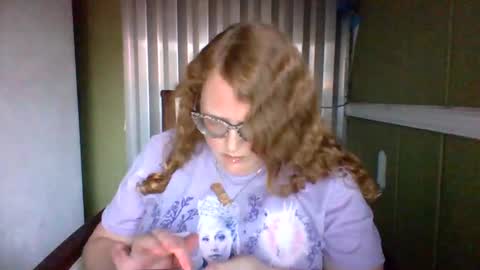 Red online show from October 22, 10:37 pm