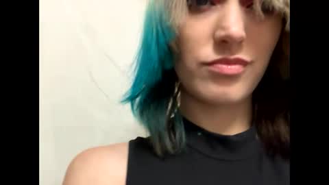 Shelby holes online show from October 26, 3:02 am